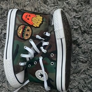 Camo-print Converse